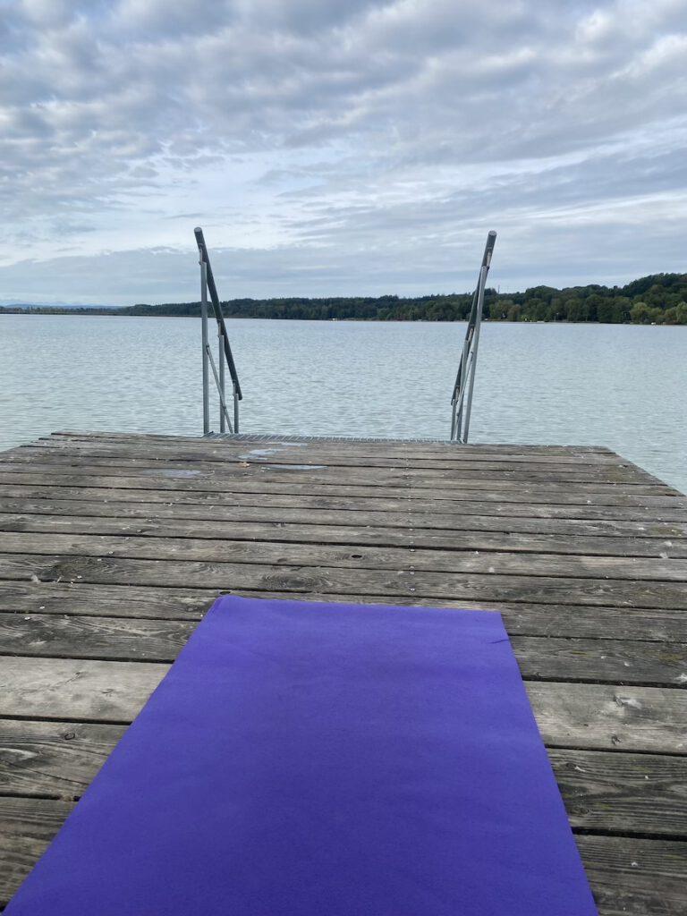 Yogamatte am Pilsensee